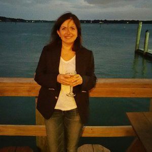 Meet your Posher, Julide